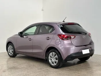 Mazda Demio 2015 photo 3