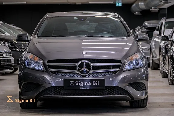 Mercedes-Benz A180 2013 photo 3