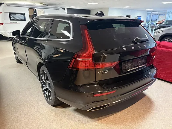 Volvo V60 2021 photo 5