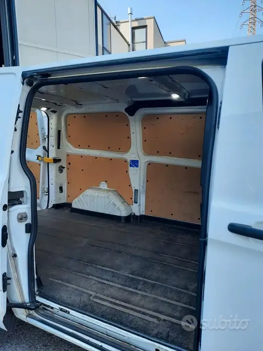 Ford Transit Custom 2022 photo 4
