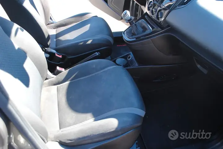 Lancia Ypsilon 2015 photo 5