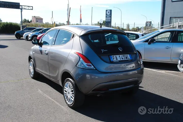 Lancia Ypsilon 2015 photo 4