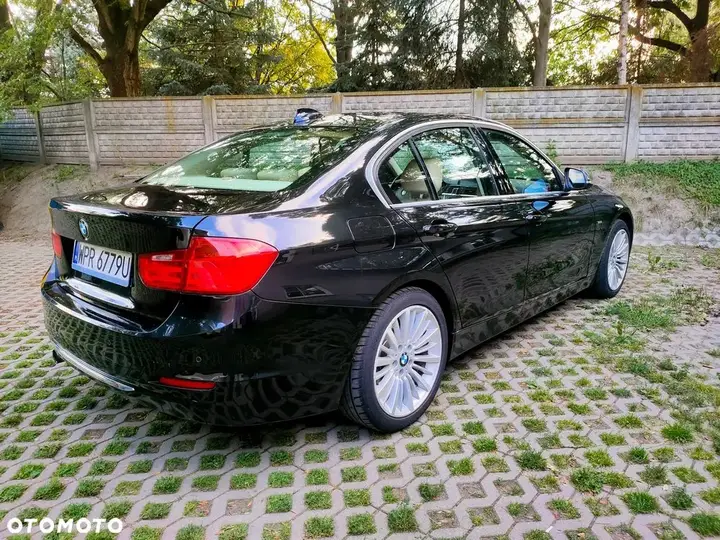 BMW 3 Series 2012 photo 4