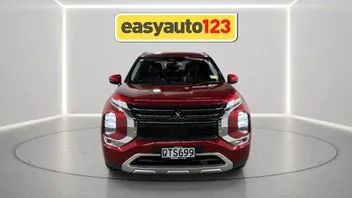 Mitsubishi Outlander 2024 photo 3