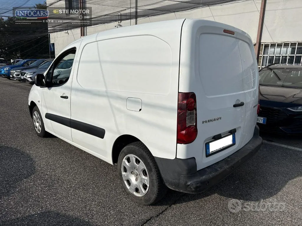 Peugeot Partner 2014 photo 2