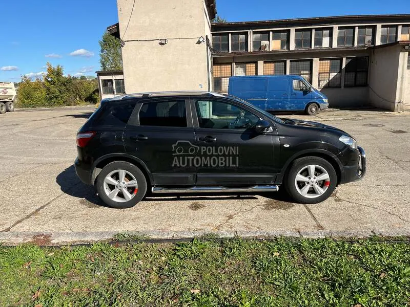 Nissan Qashqai 2011 photo 5