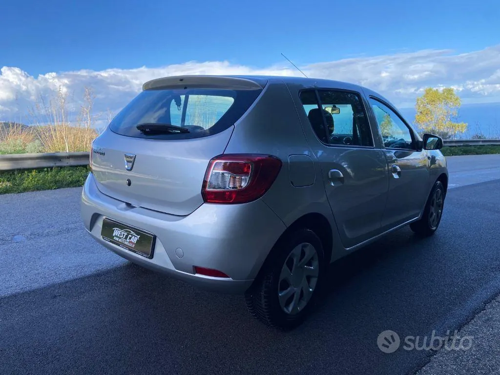 Dacia Sandero 2015 photo 4