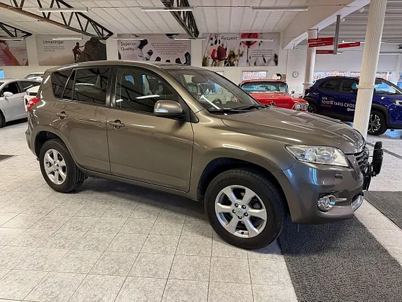 Toyota Rav4 2011 photo 2