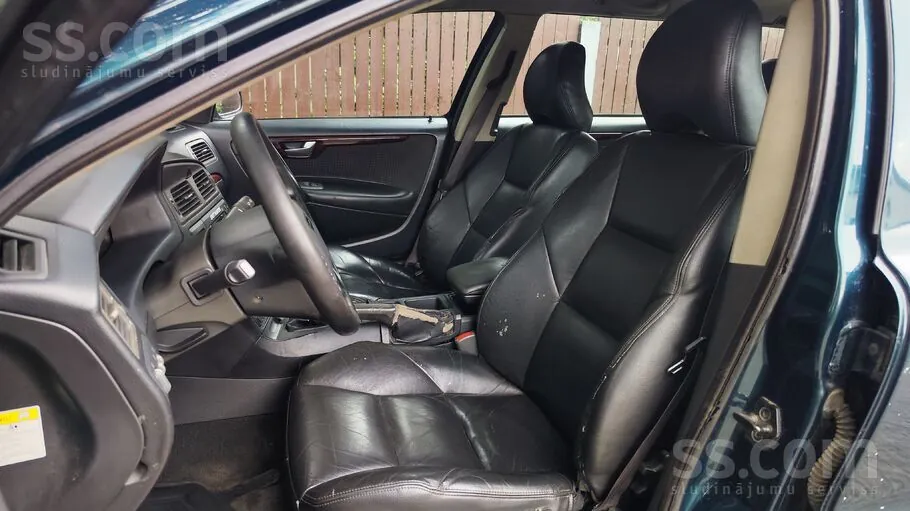 Volvo V70 2000 photo 5
