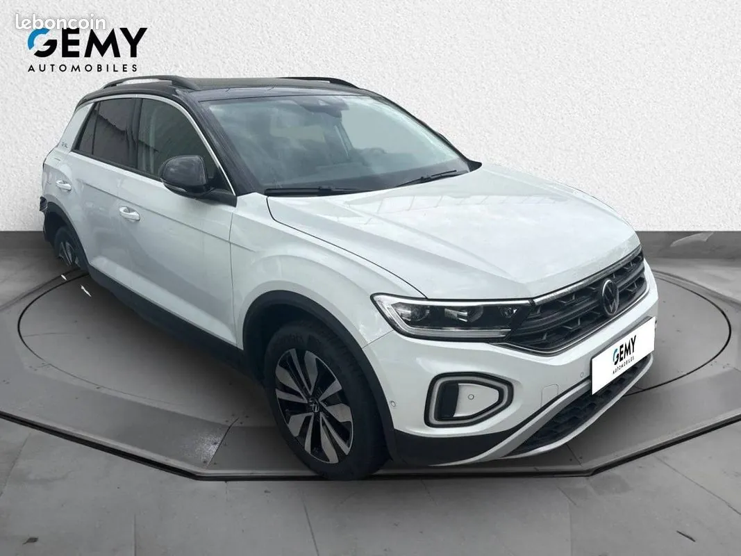Volkswagen T-Roc 2024 photo 3