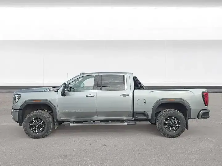 GMC Sierra 2500Hd 2024 photo 2