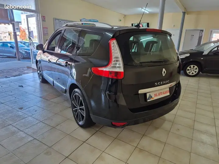 Renault Grand Scenic 2013 photo 3