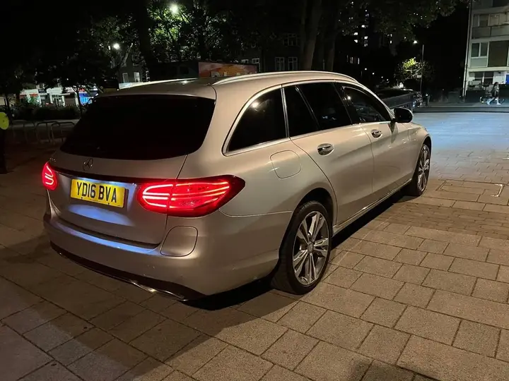Mercedes-Benz C-Class 2016 photo 3