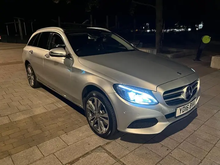 Mercedes-Benz C-Class 2016 photo 4