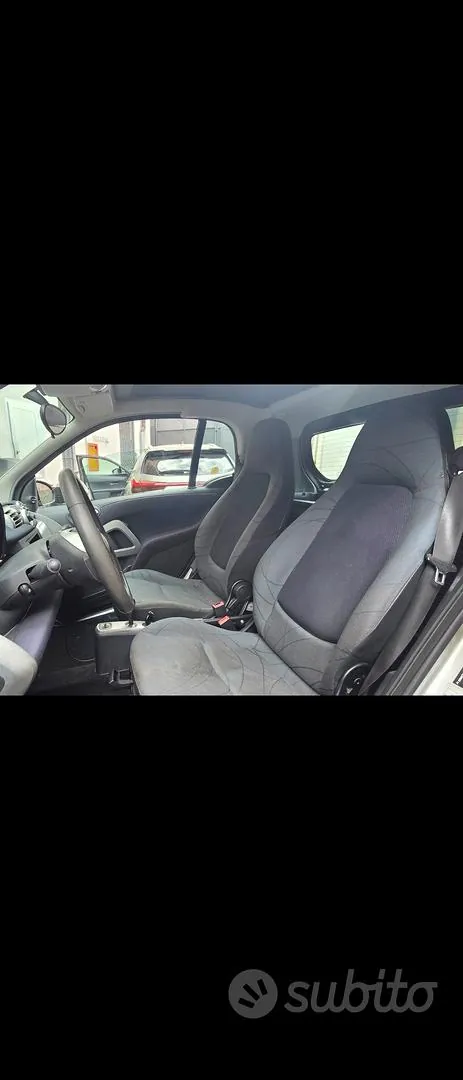 Smart Fortwo 2011 photo 5