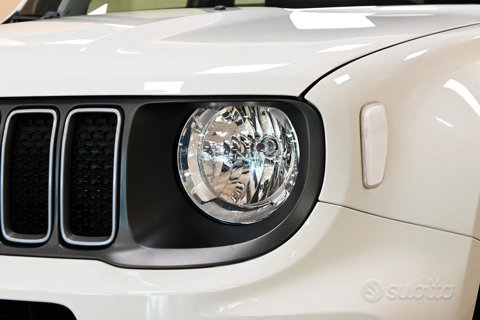 Jeep Renegade 2023 photo 3