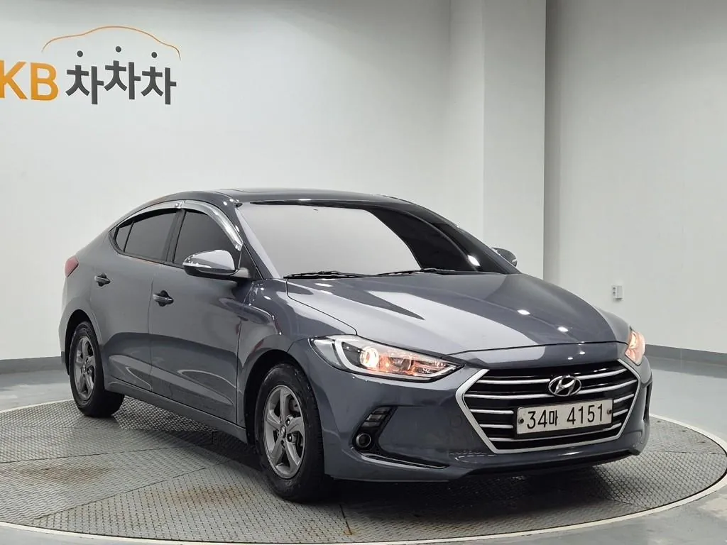Hyundai Avante 2018 photo 4