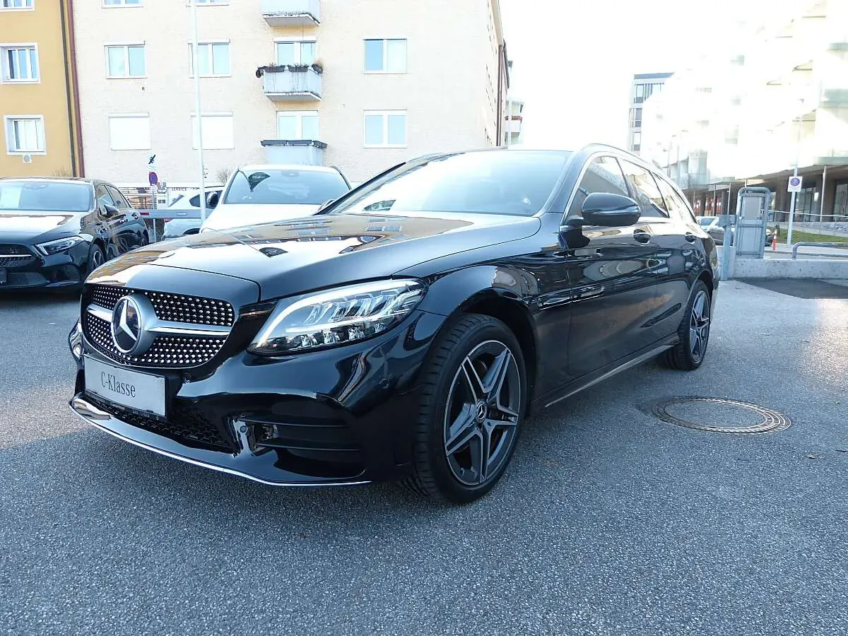 Mercedes-Benz C-Class 2019 photo 3