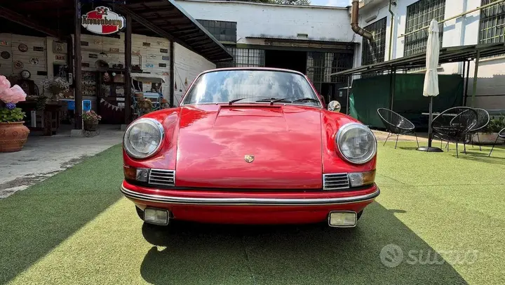Porsche 911 1972 photo 5