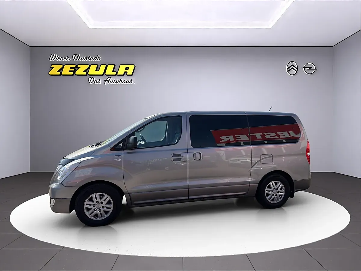 Hyundai Starex 2016 photo 2