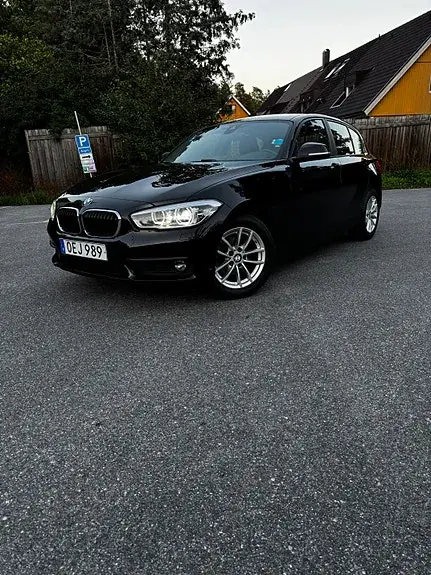 BMW 118I 2017 photo 2