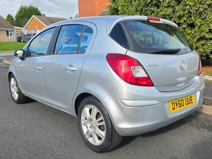 Vauxhall Corsa 2010 photo 5