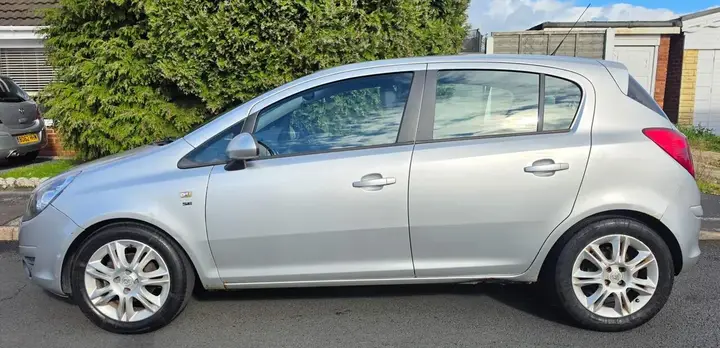 Vauxhall Corsa 2010 photo 4
