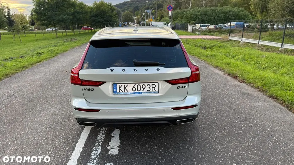 Volvo V60 Cross Country 2020 photo 5