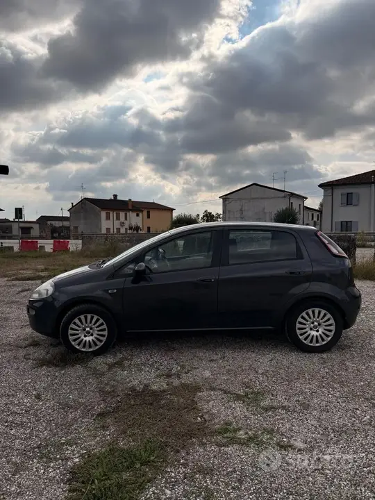 Fiat Punto Evo 2010 photo 4