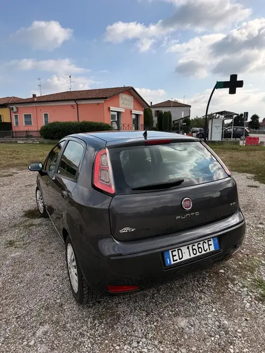 Fiat Punto Evo 2010 photo 5