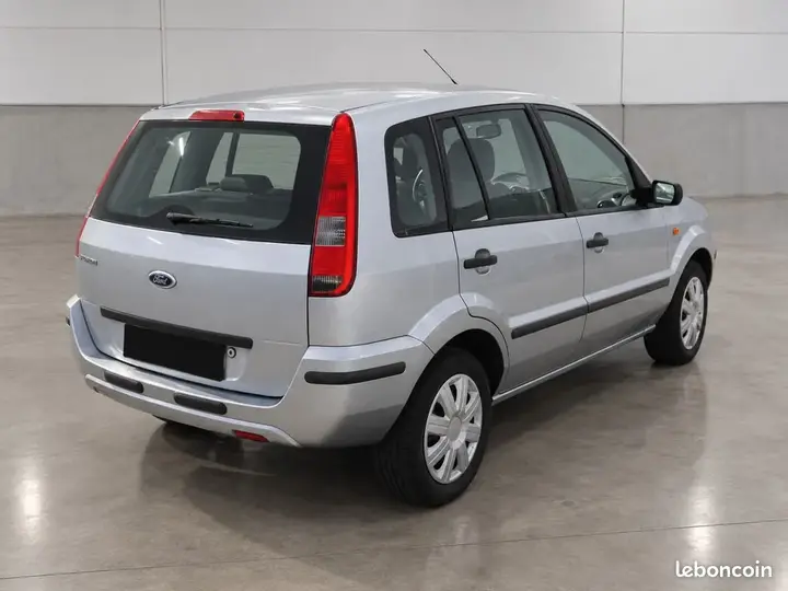 Ford Fusion 2005 photo 2