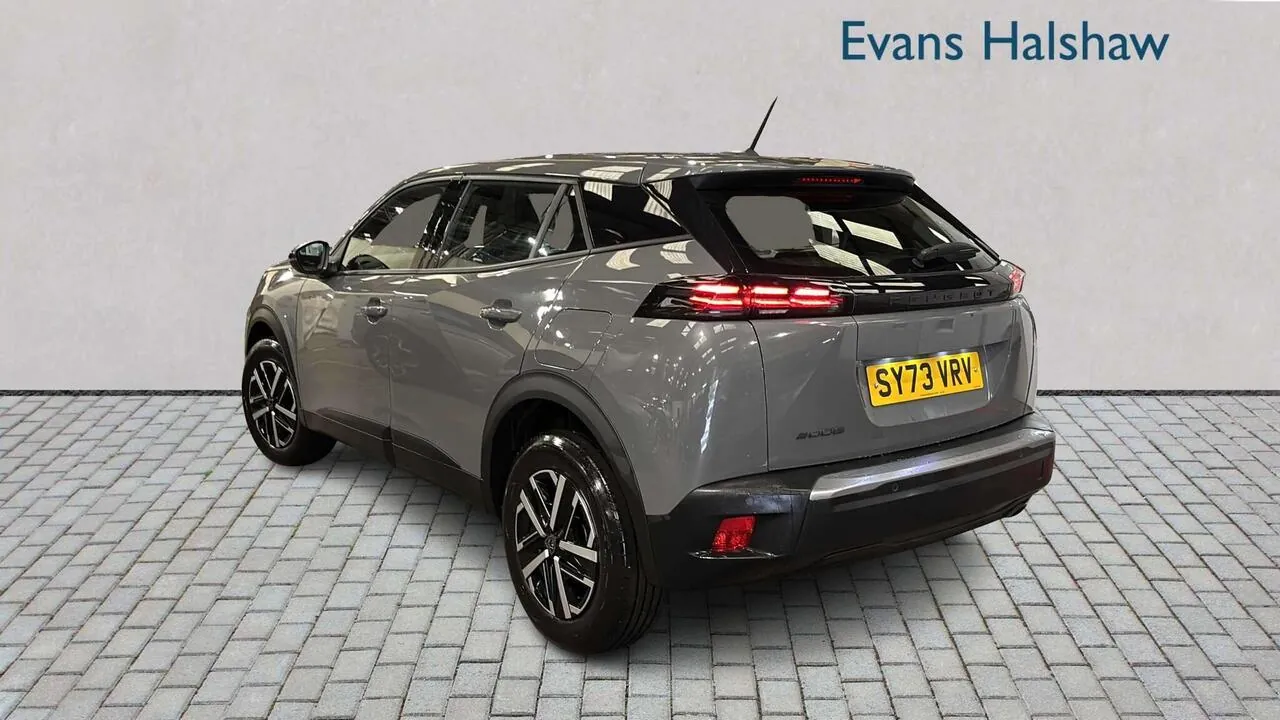 Peugeot 2008 2023 photo 2