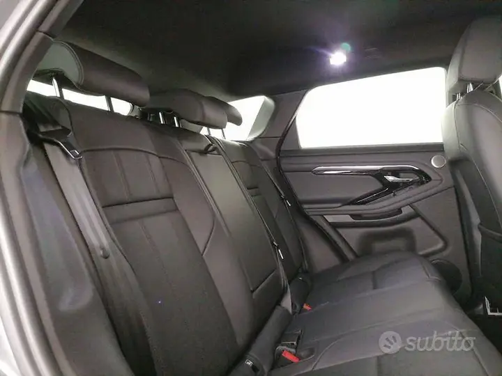 Land Rover Range Rover Evoque 2022 photo 4