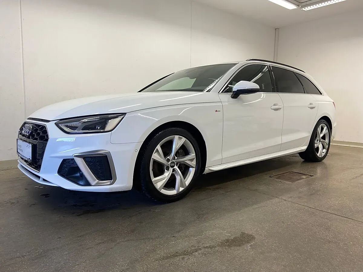 Audi A4 2022 photo 3