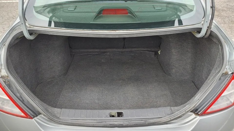 Nissan Versa 2012 photo 4