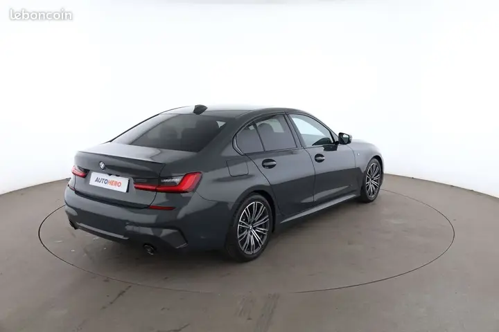 BMW Série 3 2019 photo 3