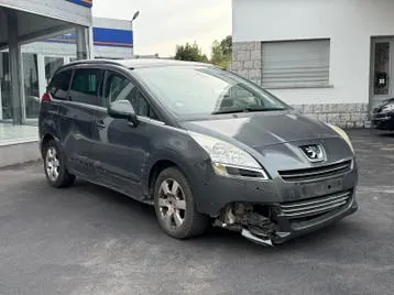 Peugeot 5008 2014 photo 2