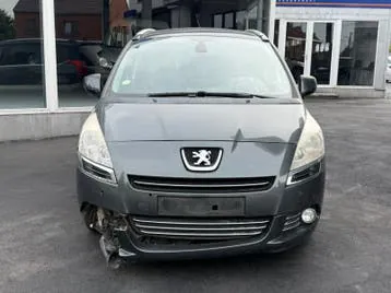 Peugeot 5008 2014 photo 3