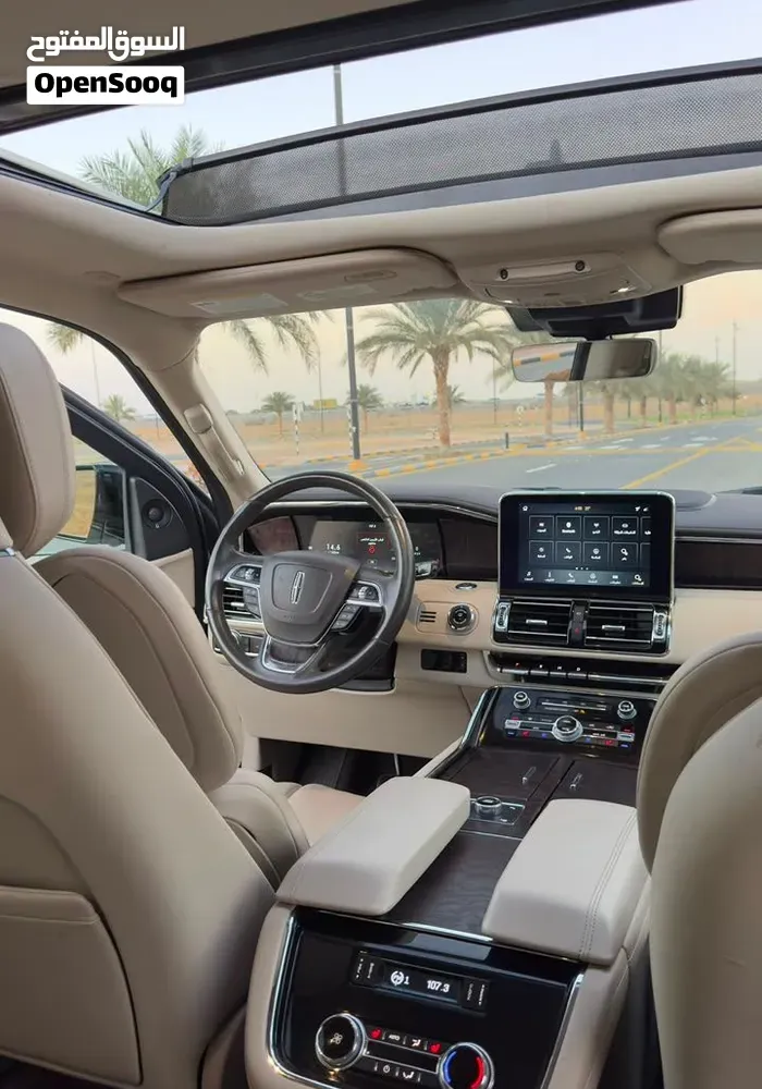 Lincoln Navigator 2020 photo 2