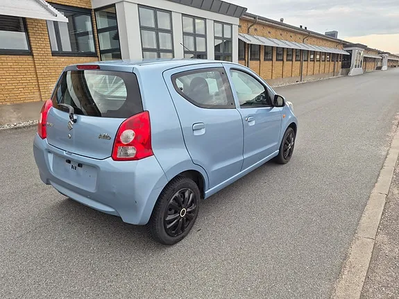 Suzuki Alto 2011 photo 4