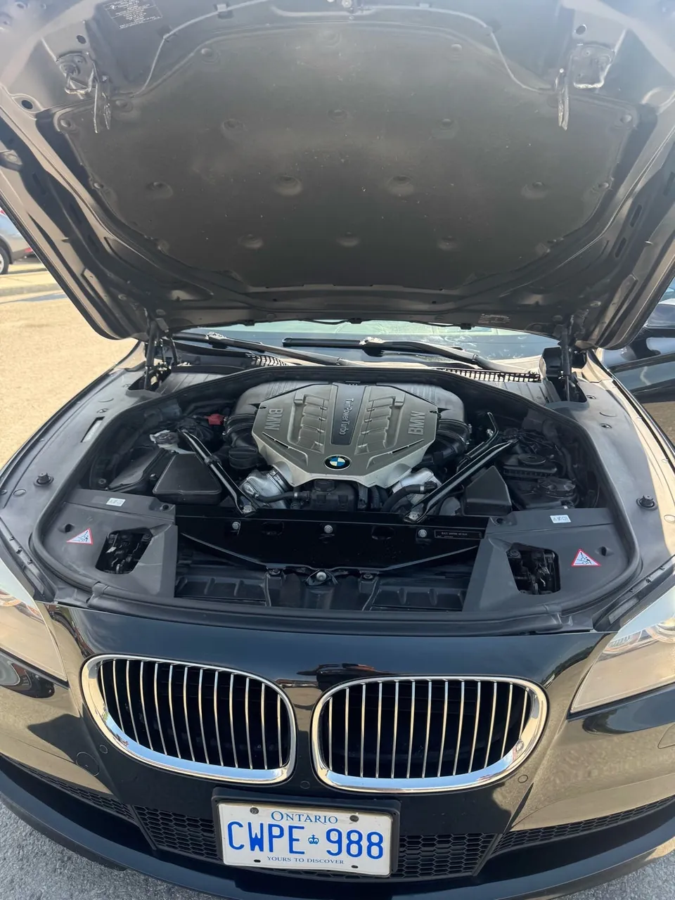 BMW 7 Series 2011 photo 5