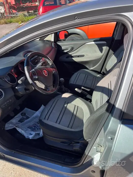 Fiat Punto Evo 2011 photo 5