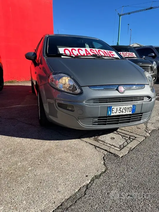 Fiat Punto Evo 2011 photo 2