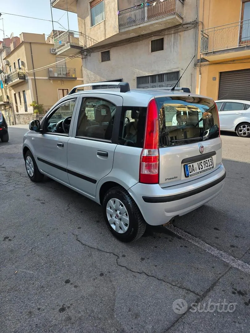 Fiat Panda 2010 photo 2