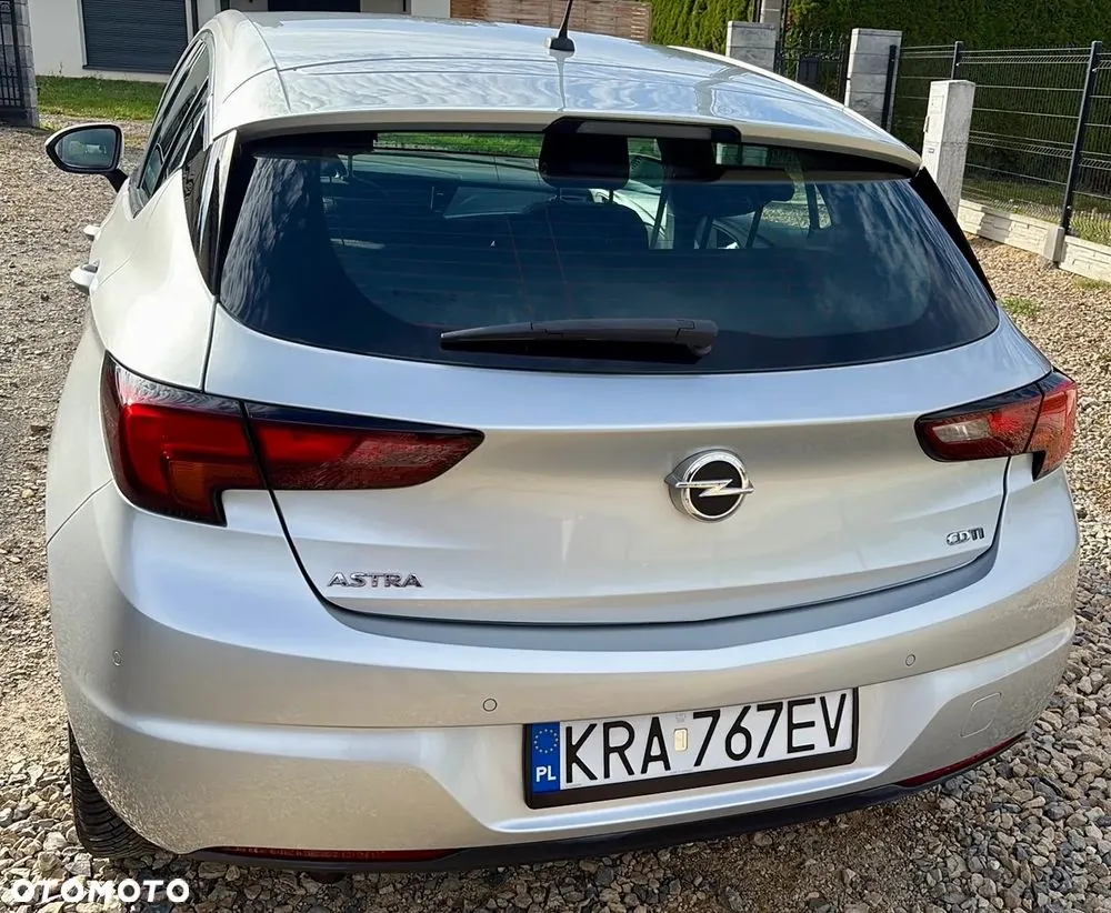 Opel Astra 2018 photo 2