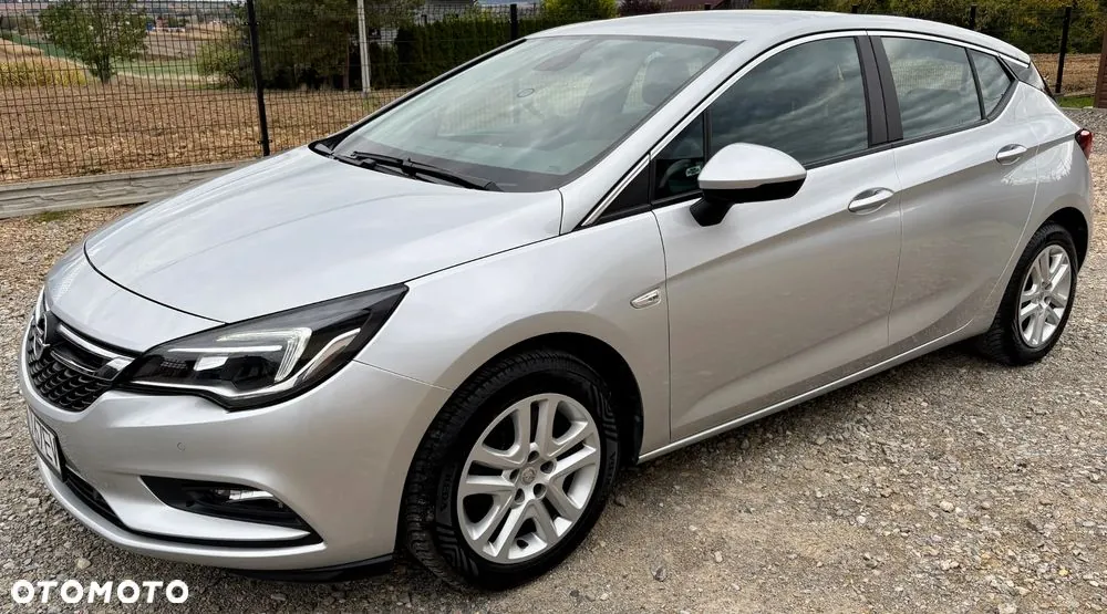 Opel Astra 2018 photo 3