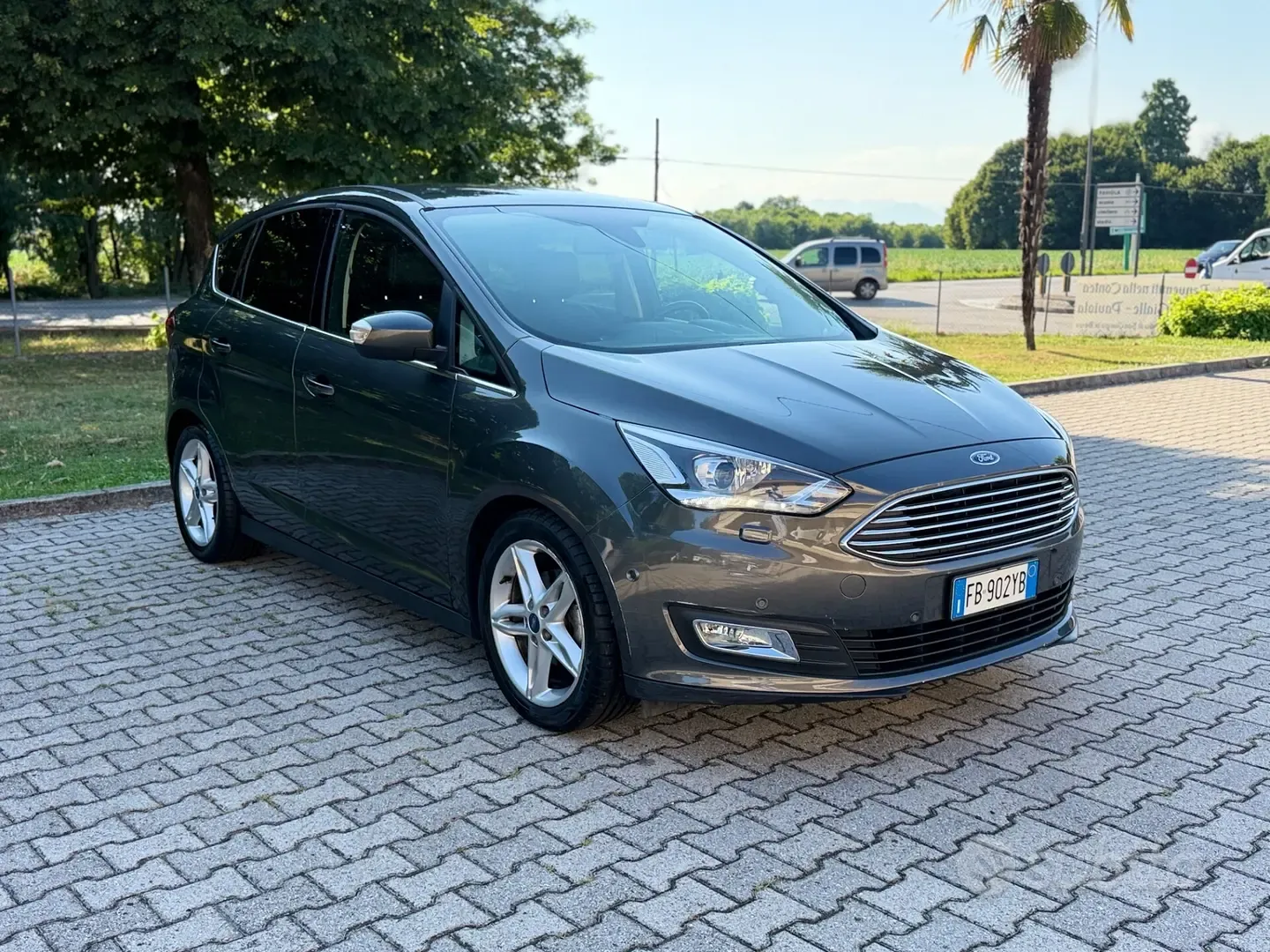 Ford C-Max 2016 photo 3