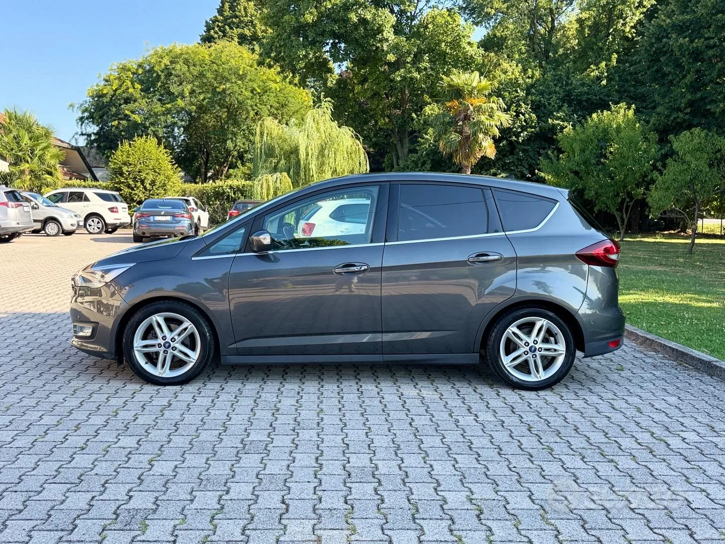 Ford C-Max 2016 photo 5