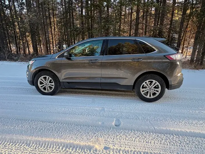 Ford Edge 2017 photo 2