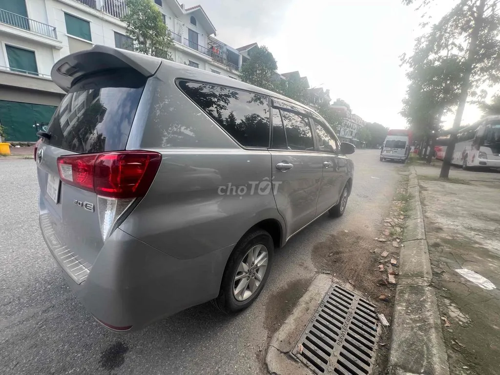 Toyota Innova 2018 photo 4